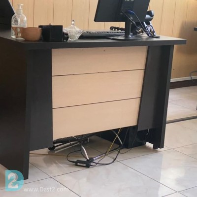 میز کارمندی کارن