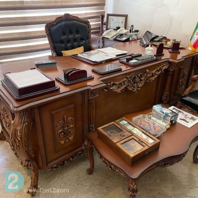 میز مدیریت ملکه