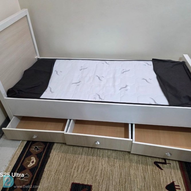 آگهی رایگان تخت خواب نوجوان همراه تشک