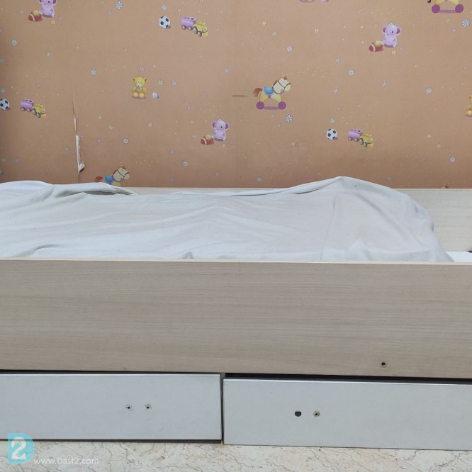 آگهی رایگان تخت و کمد کودک و نوجوان