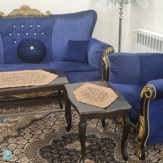 آگهی رایگان مبلمان ۷ نفره به همراه جلو مبلی و عسلی بسیار تمیز