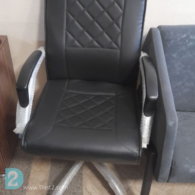 صندلی وسط لوزی