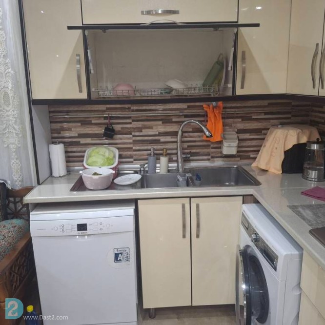 آگهی رایگان کابینت های گلاس کارکرده وتمیز