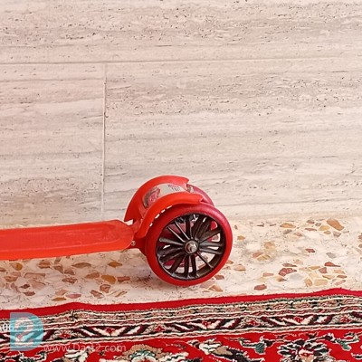 اسکوتر خوابیده شده
