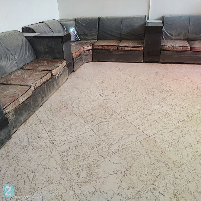 آگهی رایگان مبلمان چوبی ۹ نفره به همراه کنسول کناری کشو دار طرح L