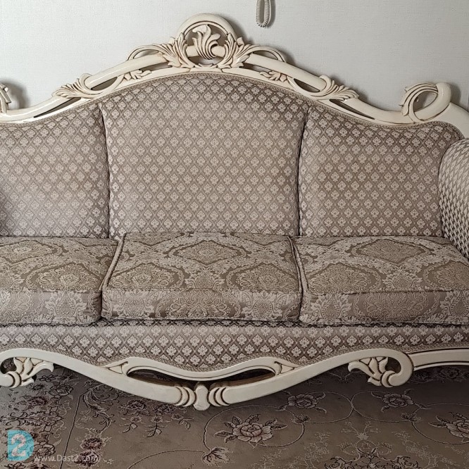 آگهی رایگان مبل 7 نفره کلاسیک بسیار محکم
