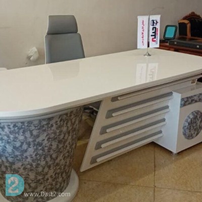 میز مدیریت مدرن