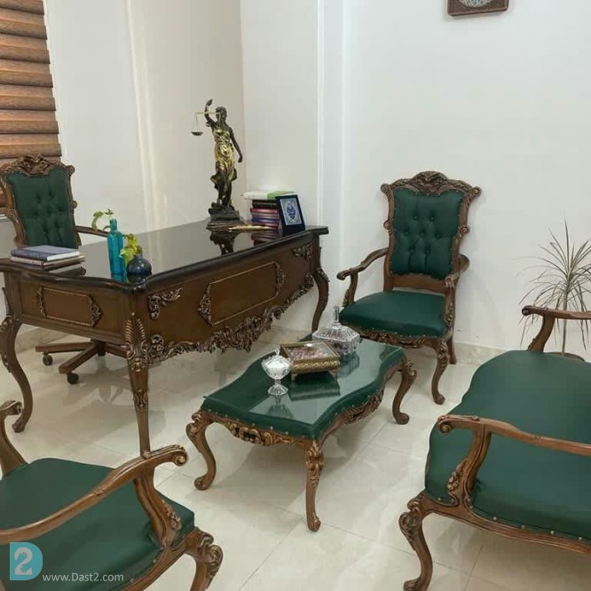 آگهی رایگان میز مدیریت چری