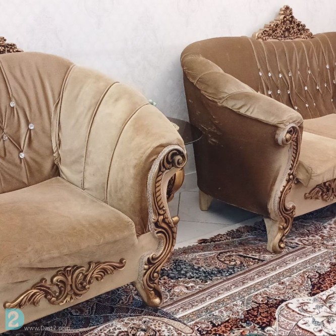 آگهی رایگان فروش مبل ۷نفره میزنهارخوری۴نفره