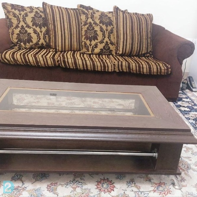 آگهی رایگان مبل راحتی ۷ نفره به همراه میز وسط و ۲عسلی