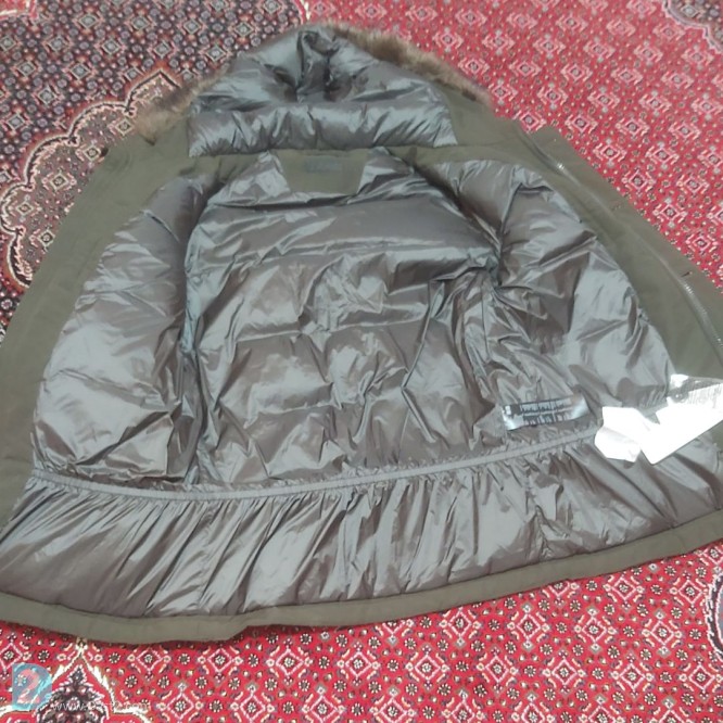 آگهی رایگان کاپشن زمستانی برند یونیکلو (آکبند و اورجینال )