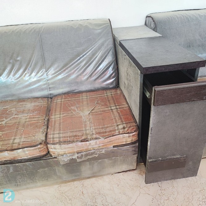 آگهی رایگان مبلمان چوبی ۹ نفره به همراه کنسول کناری کشو دار طرح L