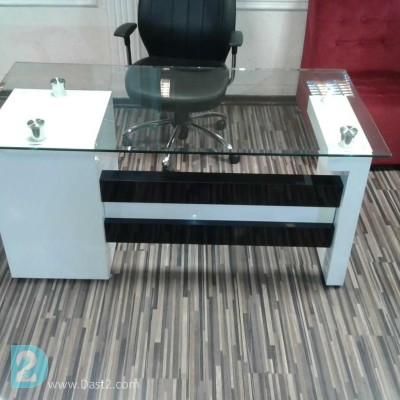 میز مدیریت امپراطور