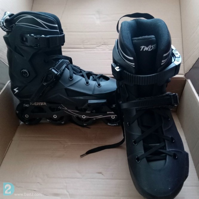 آگهی رایگان اسکیت رولربلید توییستر حرفه‌ای هارد آموزشی ۳۸-۴۲ RollerBlade Twister