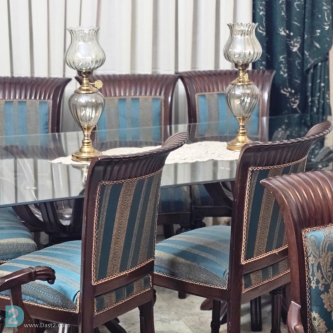 آگهی رایگان مبلمان ۶ نفره و نهار خوری ۸ نفره کلاسیک میز وسط و دو عدد عسلی