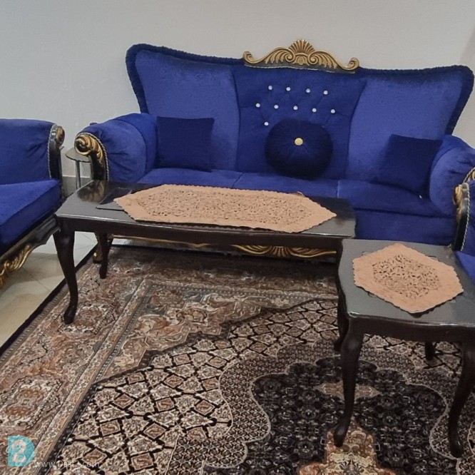 آگهی رایگان مبلمان ۷ نفره به همراه جلو مبلی و عسلی بسیار تمیز