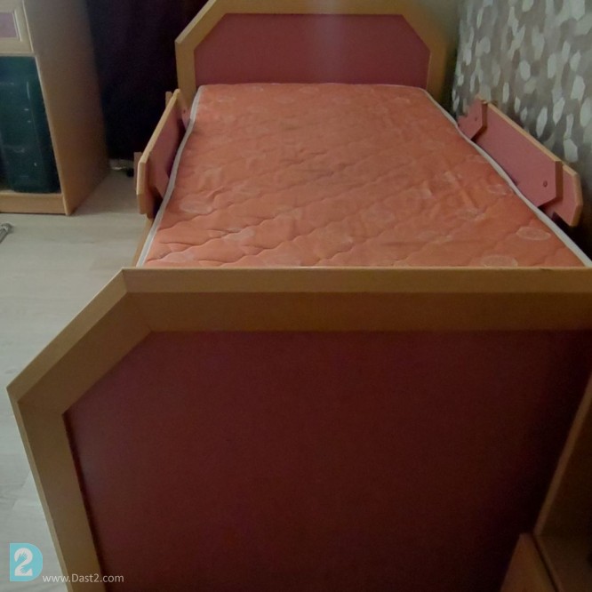 آگهی رایگان سرویس خواب- تخت و کشو و تشک و میز