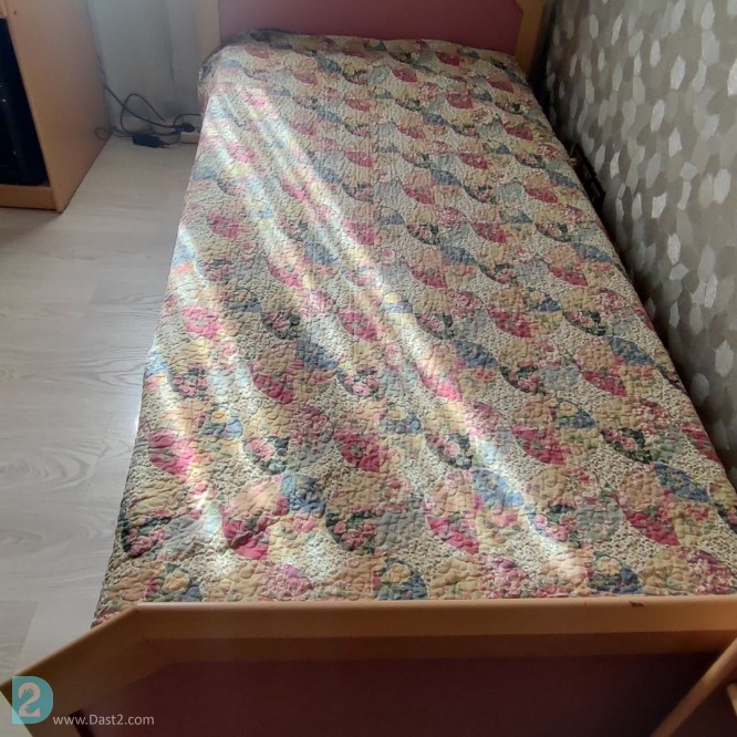 آگهی رایگان سرویس خواب- تخت و کشو و تشک و میز