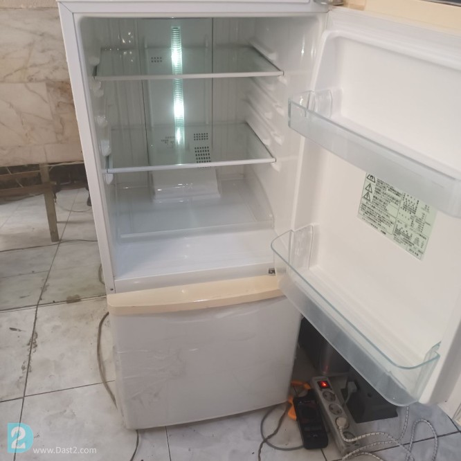 آگهی رایگان یخچال فریزر ۷ و ۸ فوت