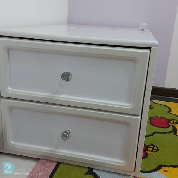 آگهی رایگان تخت و کمد کودک و نوجوان