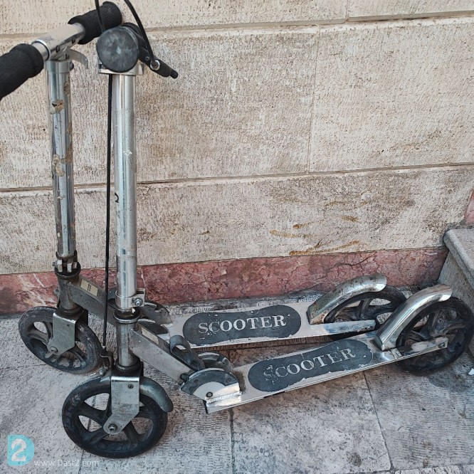 آگهی رایگان اسکوتر متوسط تاشو پرسرعت برند Scooter