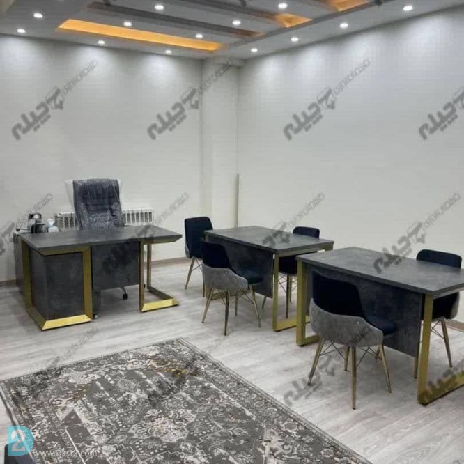 آگهی رایگان میز کارمندی پایه فلزی الوند