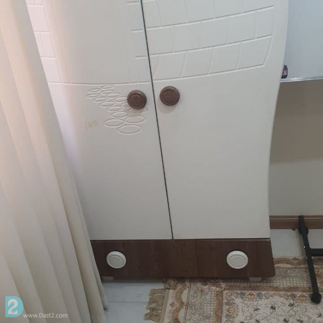 آگهی رایگان تخت و کمد کودک