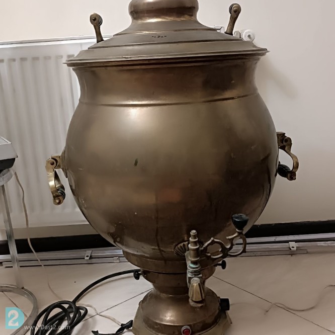 آگهی رایگان سماور برنجی بزرگ ۵۰ لیتری سالم