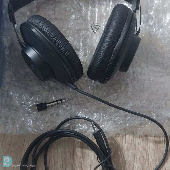 آگهی رایگان هدفونAKG K52