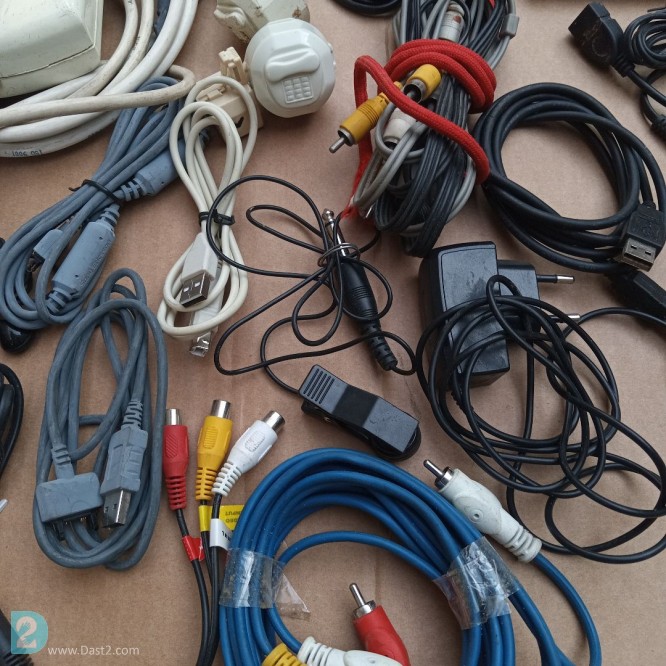 آگهی رایگان اسپیکر و مینی فرز ،سیم رابط های گوشی و کامپیوتر ووو....