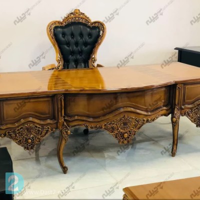 میز کلاسیک الماس