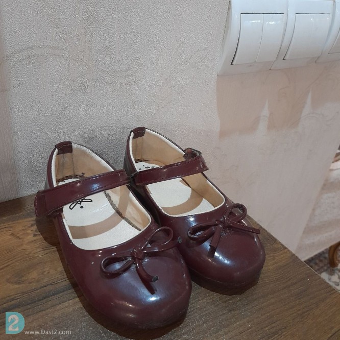 آگهی رایگان کفش و صندل دخترانه