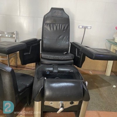 صندلی پدیکور و اسپای جکوزی‌دار VIP در حد نو + صندلی ناخن‌کار