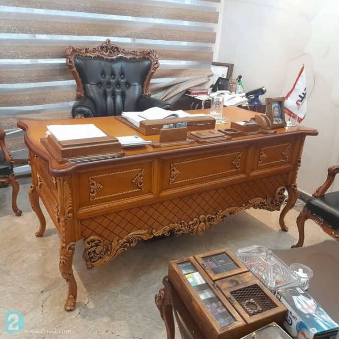 آگهی رایگان میز مدیریت امپراطور