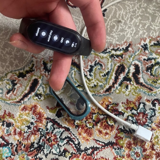 آگهی رایگان ساعت هوشمند شیائومی Mi Band 8 (بسیار تمیز) + محافظ