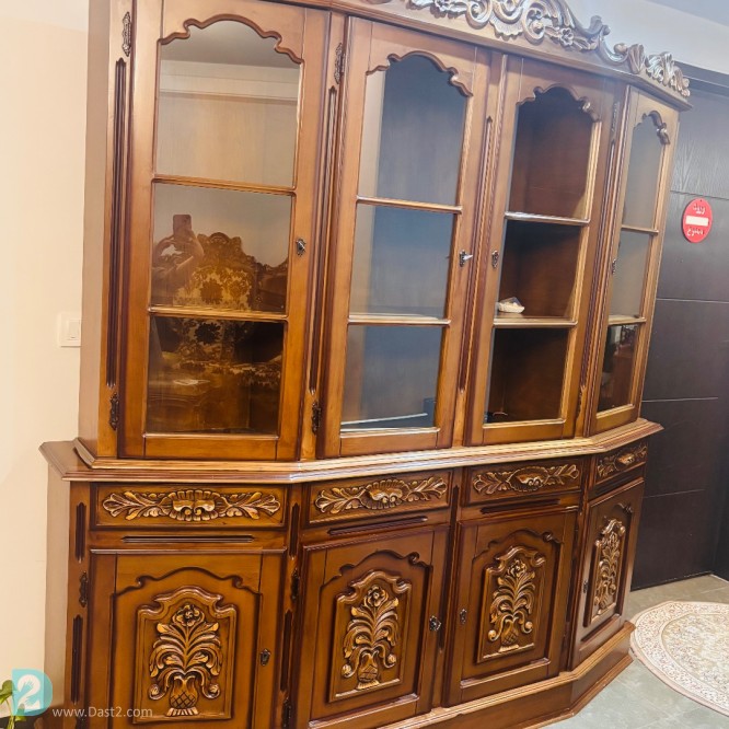 آگهی رایگان ویترین چوب گردو قدیمی انتیک