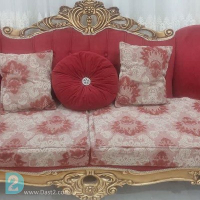 مبلمان به همراه میز ناهارخوری
