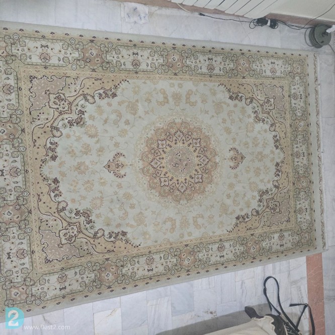 آگهی رایگان فرش ۶ و ۴ متری