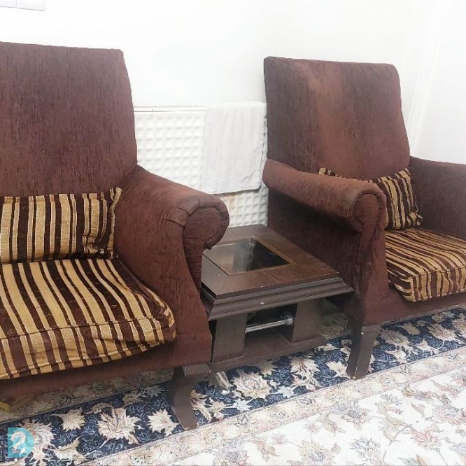 آگهی رایگان مبل راحتی ۷ نفره به همراه میز وسط و ۲عسلی