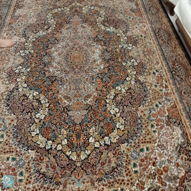 آگهی رایگان فرش ۶ متری اکرولیک ۱۰۰۰ شانه تراکم ۳۰۰۰ کاشان