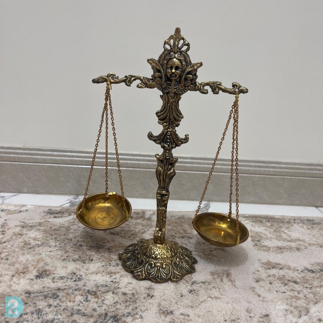 آگهی رایگان ترازوی عدالت برنزی