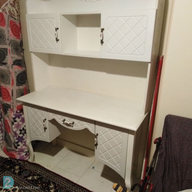 آگهی رایگان میز تحریر چوبی کتابخانه و کشو و کمد دار