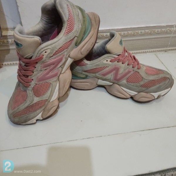 آگهی رایگان کتونی نایکی و نیوبالانس