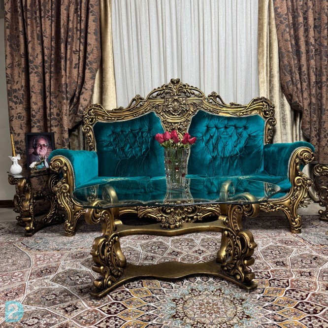 آگهی رایگان فروش مبل سلطنتی خاص و شیک، با رنگی خاص