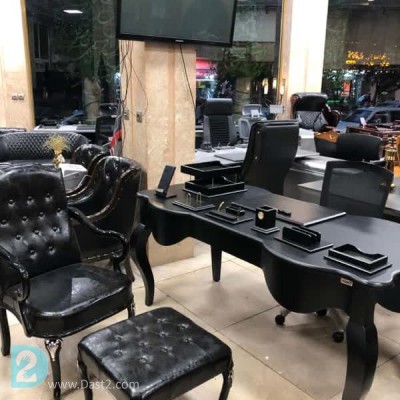 میز چوبی رز