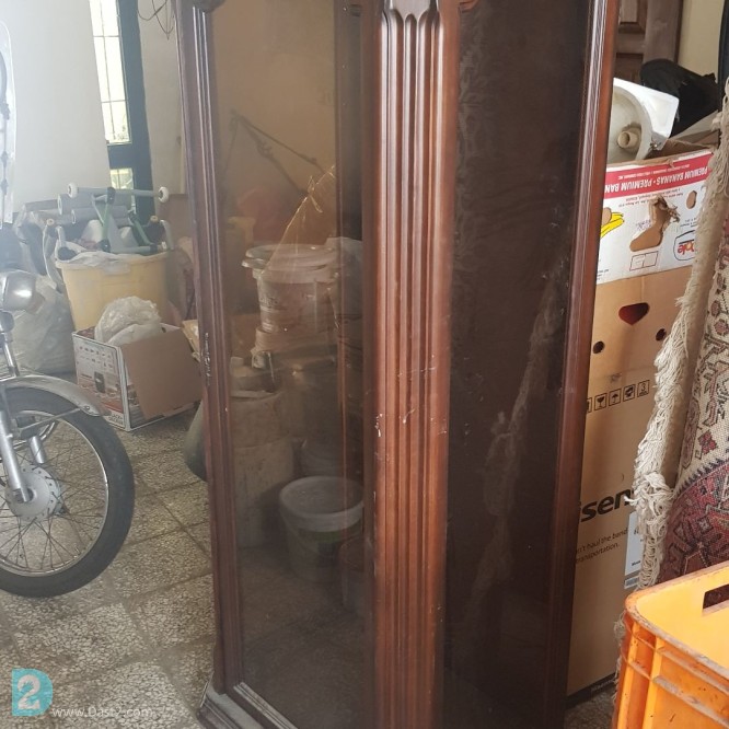 آگهی رایگان ویترین ایستاده چوبی
