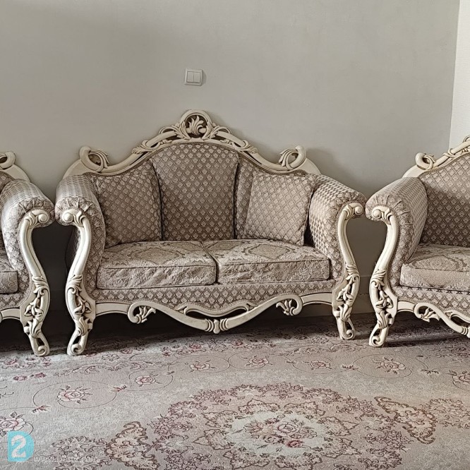 آگهی رایگان مبل 7 نفره کلاسیک بسیار محکم