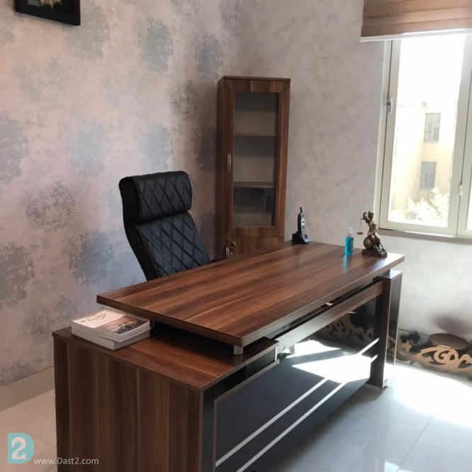 آگهی رایگان میز مدیریت لیندا