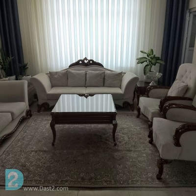 مبل و میز نهار خوری