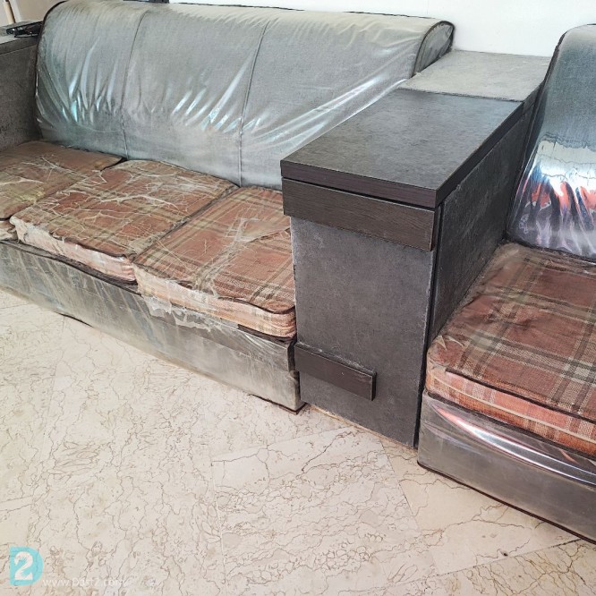 آگهی رایگان مبلمان چوبی ۹ نفره به همراه کنسول کناری کشو دار طرح L